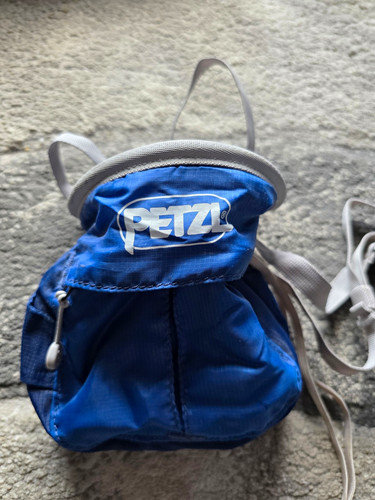 Petzl small climbing chalk bag - petzl,
