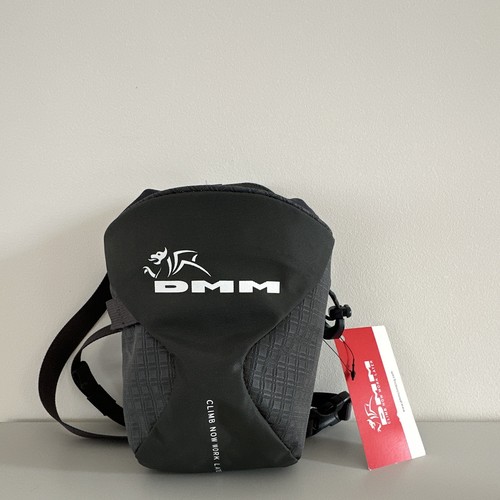 Grey dmm traction chalk bag - dmm,