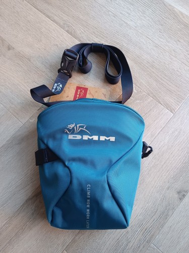 Dmm traction medium chalk bag - traction,